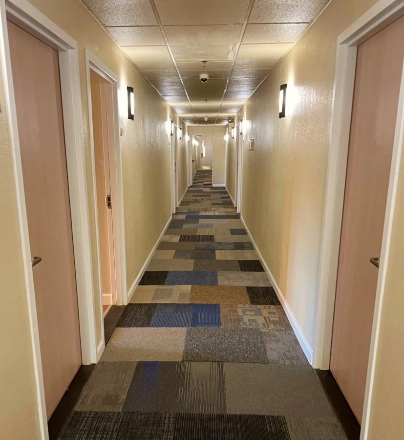 Bposhtels Charlotte Pansiyon Dış mekan fotoğraf