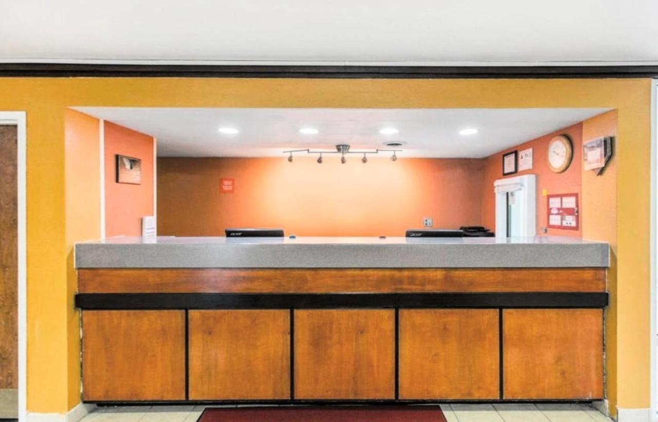 Bposhtels Charlotte Pansiyon Dış mekan fotoğraf