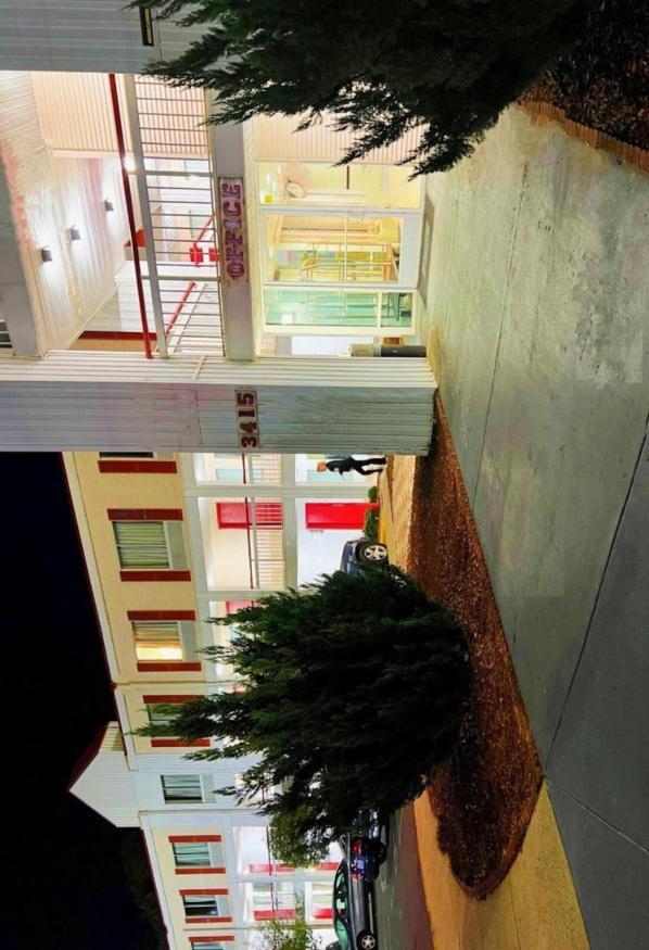 Bposhtels Charlotte Pansiyon Dış mekan fotoğraf