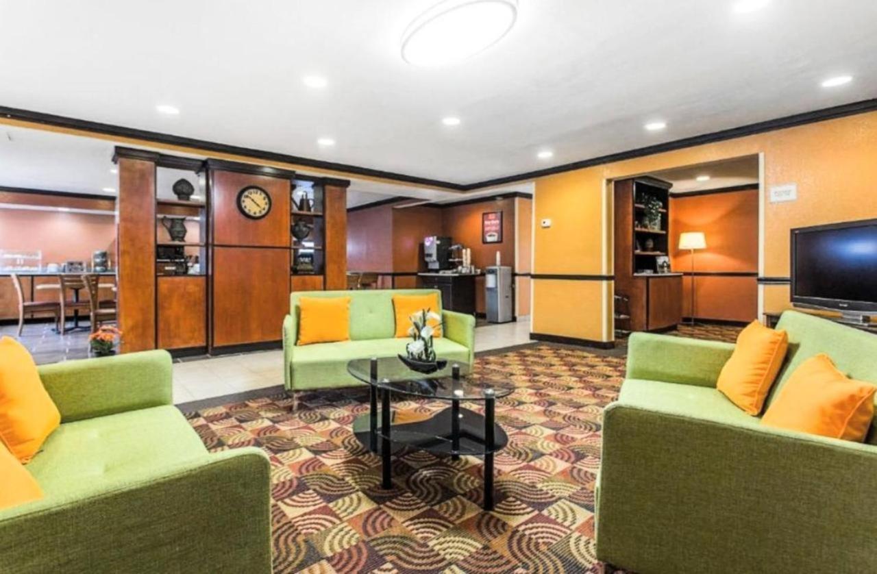 Bposhtels Charlotte Pansiyon Dış mekan fotoğraf